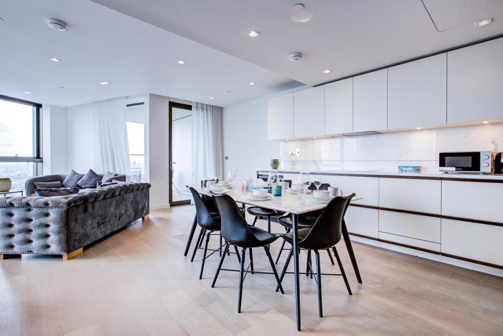 Mayfair Residence With Skyline View Apartment London