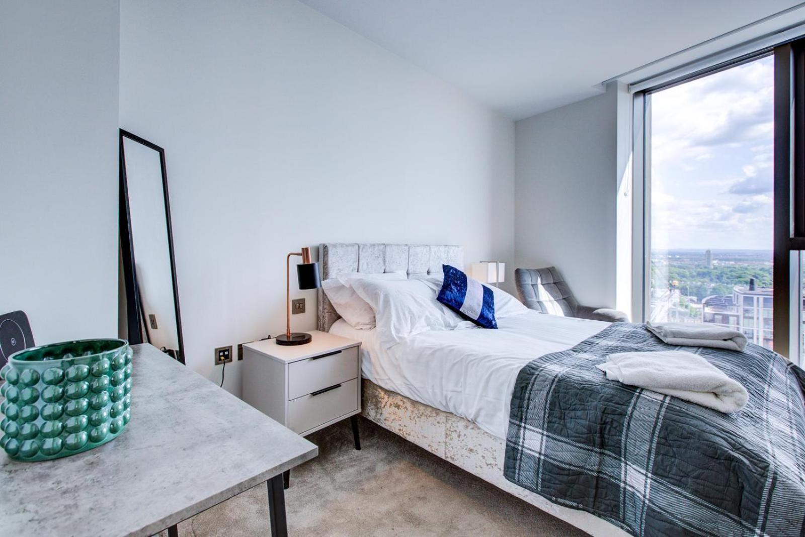 Mayfair Residence With Skyline View London